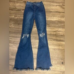 Chic Distressed Flare Jeans in Deep Blue